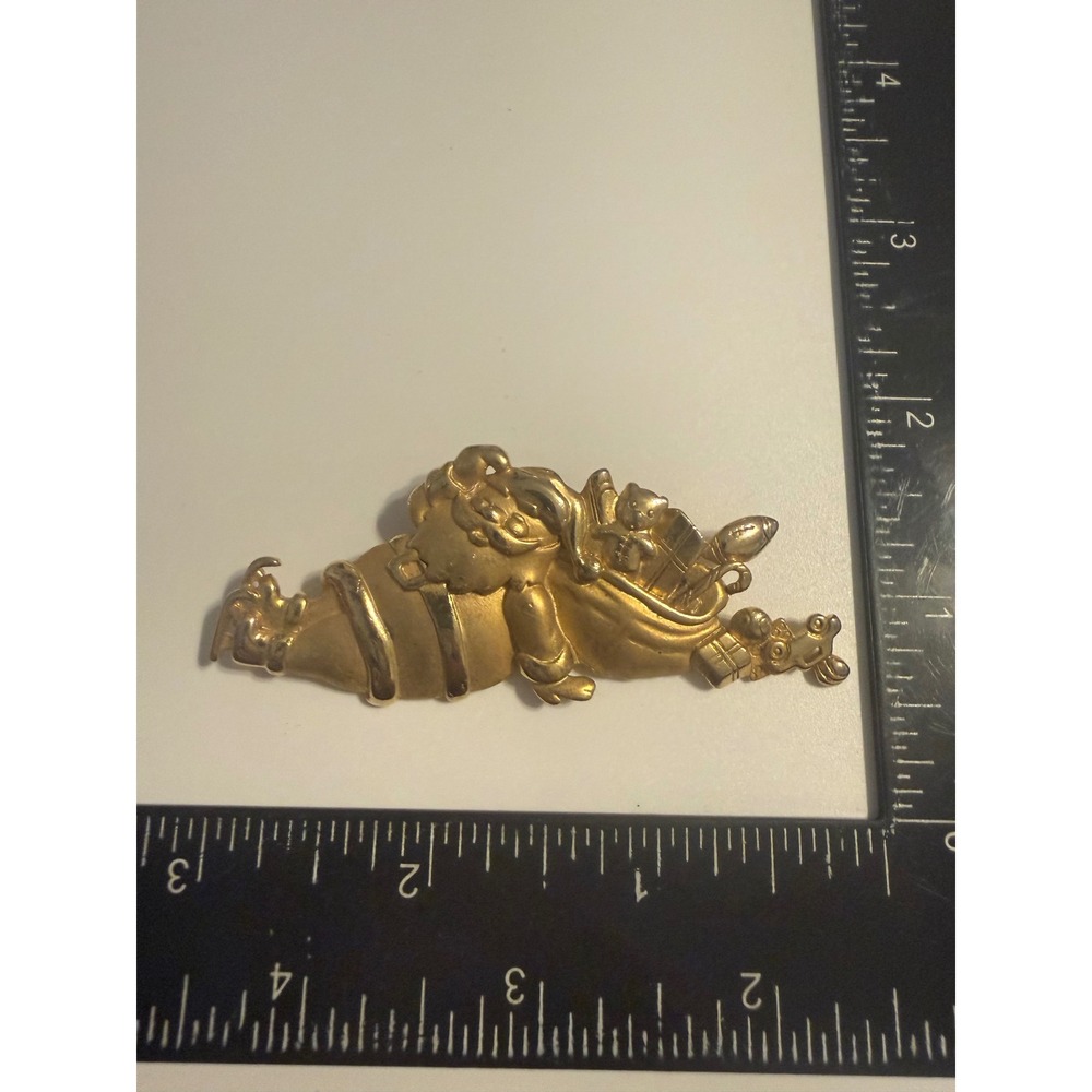 JJ Jonette Jewelry Gold Tone Santa Claus Toy Sack Christmas Brooch Pin